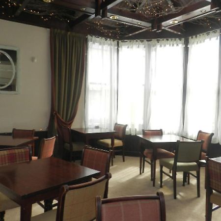 Albert Hotel Peterhead Ngoại thất bức ảnh
