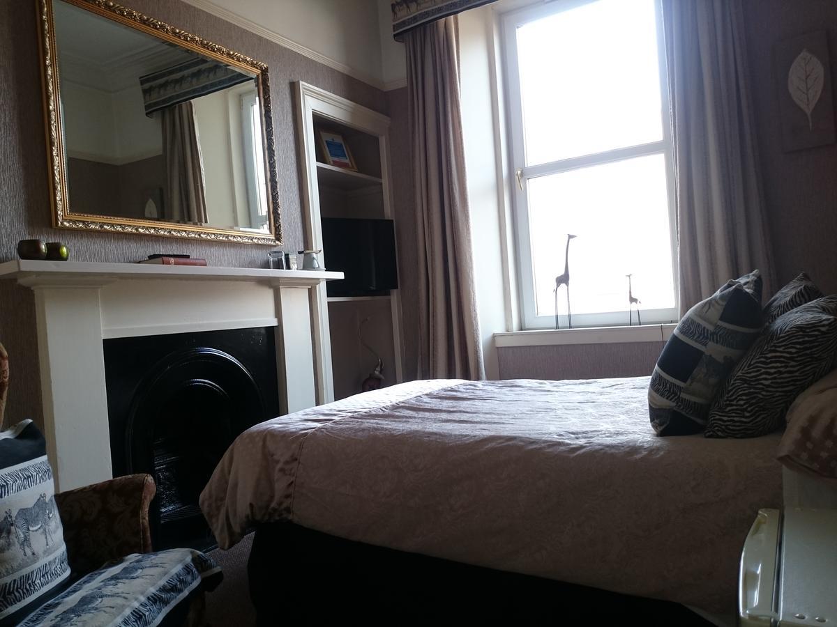 Albert Hotel Peterhead Ngoại thất bức ảnh