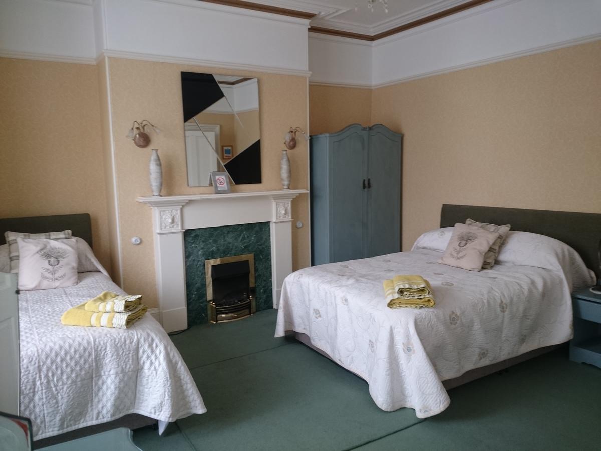 Albert Hotel Peterhead Ngoại thất bức ảnh